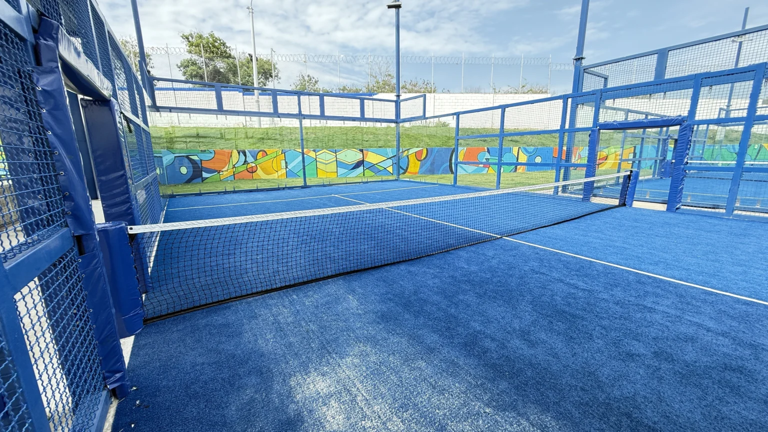 estructura metálica de cancha de pádel